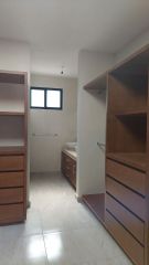 {"esp":"vestidor y ba\u00f1o","ing":""}