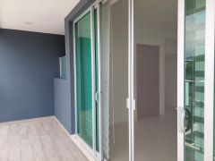 {"esp":"terraza","ing":""}