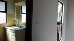 {"esp":"Ba\u00f1o","ing":""}