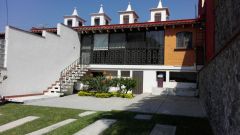 {"esp":"Fachada principal","ing":""}