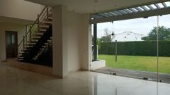 {"esp":"Amplio y Ventilado Distribuidor","ing":""}