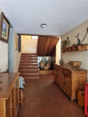 {"esp":"Acceso principal a la casa","ing":""}