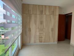 {"esp":"Recamara Principal","ing":""}