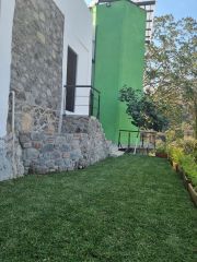 {"esp":"jard\u00edn","ing":""}