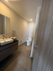 {"esp":"Recamara 2 ba\u00f1o","ing":""}