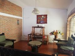 {"esp":"Sala Comedor","ing":""}