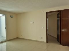 {"esp":"Sala de TV","ing":""}