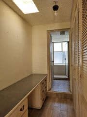 {"esp":"Recamara Principal Vestidor","ing":""}