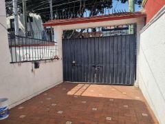 {"esp":"garaje","ing":""}