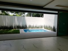 {"esp":"Terraza integrada a sala comedor","ing":""}