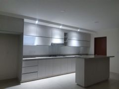 {"esp":"luz indirecta","ing":""}