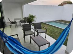 {"esp":"Amplia Terraza amueblada para su descanso","ing":""}