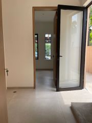 {"esp":"Ccuarto se servicio y lavado","ing":""}