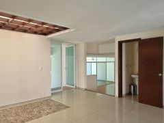 {"esp":"Acceso principal","ing":""}