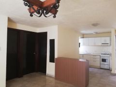 {"esp":"Acceso 2 recamaras y ba\u00f1o","ing":""}