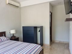 {"esp":"Recamara 3","ing":""}