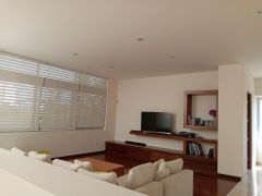 {"esp":"Sala de TV","ing":""}