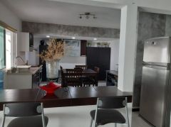 {"esp":"cocina equipada","ing":""}