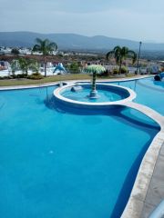 {"esp":"Albercas.","ing":""}