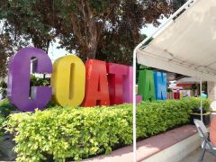 {"esp":"Zocalo de Coatlan del r","ing":""}