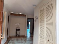 {"esp":"Acceso a las recamaras","ing":""}