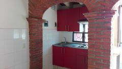 {"esp":"cocina equipada","ing":""}