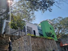 {"esp":"Fachada Posterior","ing":""}