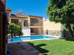 {"esp":"Fachada Posterior","ing":""}