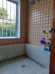 {"esp":"Ba\u00f1o","ing":""}