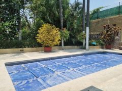 {"esp":"Alberca","ing":""}