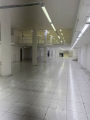 {"esp":"Acceso a Planta Alta.","ing":""}