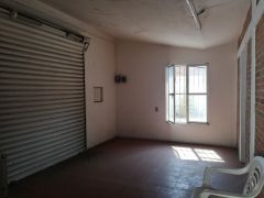 {"esp":"Local","ing":""}