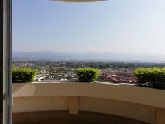 {"esp":"Terraza Comedor","ing":""}