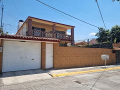 {"esp":"Fachada Principal","ing":""}