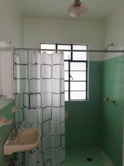 {"esp":"Ba\u00f1o","ing":""}