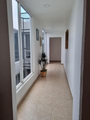 {"esp":"Acceso a oficinas 2o piso","ing":""}