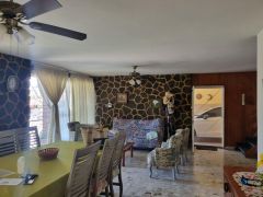 {"esp":"Sala Comedor","ing":""}