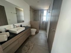 {"esp":"ba\u00f1o rec. principal","ing":""}