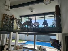 {"esp":"Techo  Doble Altura","ing":""}