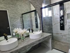 {"esp":"ba\u00f1o rec. principal","ing":""}