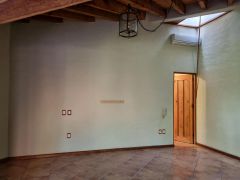 {"esp":"Recamara Principal","ing":""}