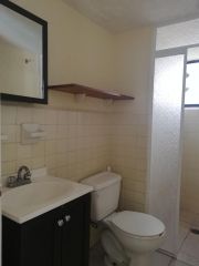 {"esp":"Ba\u00f1o","ing":""}