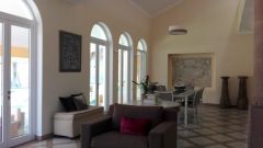 {"esp":"sala comedor","ing":""}