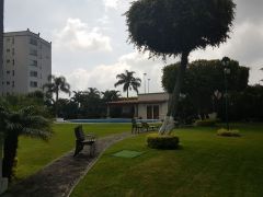 {"esp":"Jardines","ing":""}