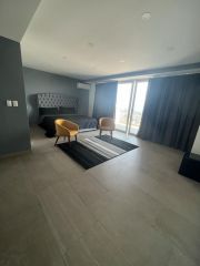 {"esp":"Recamara 2","ing":""}