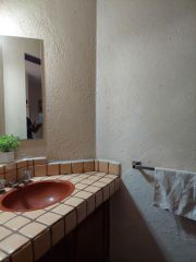 {"esp":"1\/2 ba\u00f1o","ing":""}