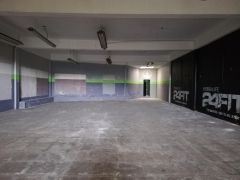 {"esp":"Bodega totalmente Cubierta","ing":""}