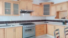 {"esp":"cocina equipada","ing":""}