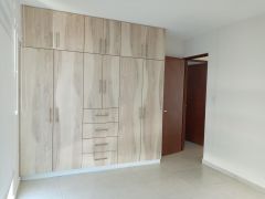 {"esp":"Recamara Principal","ing":""}