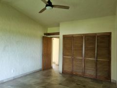 {"esp":"Recamara 4 con closet y ba\u00f1o","ing":""}